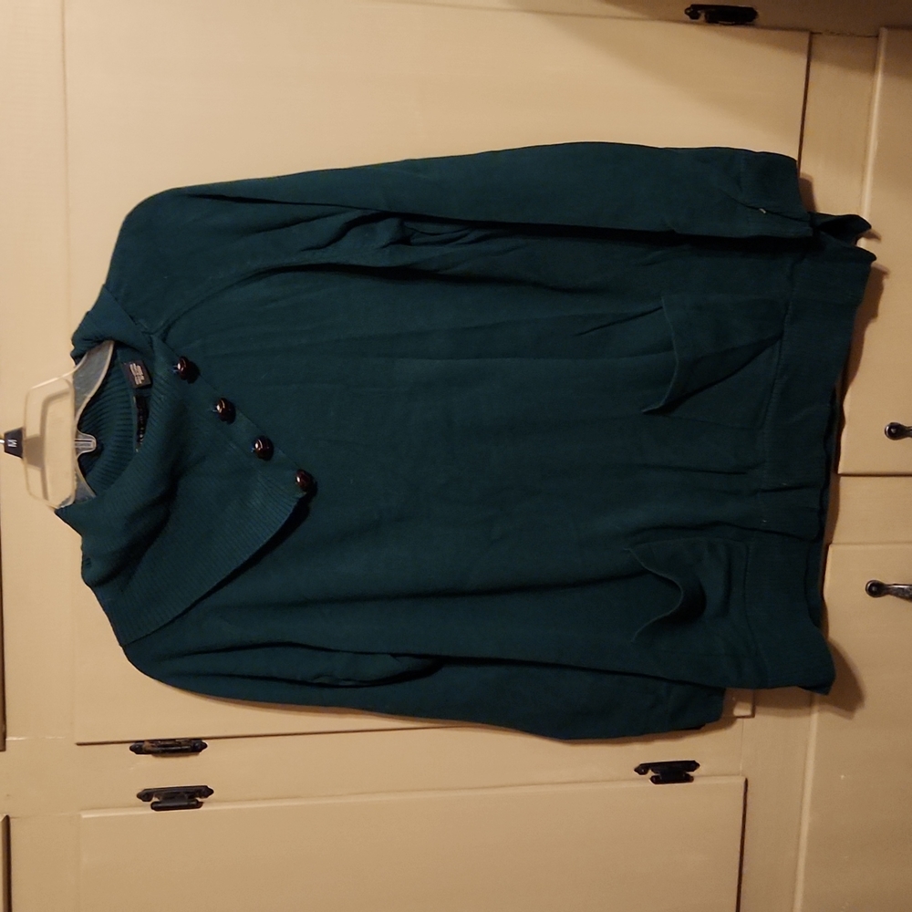 Jeanne Pierre sweater size medium
